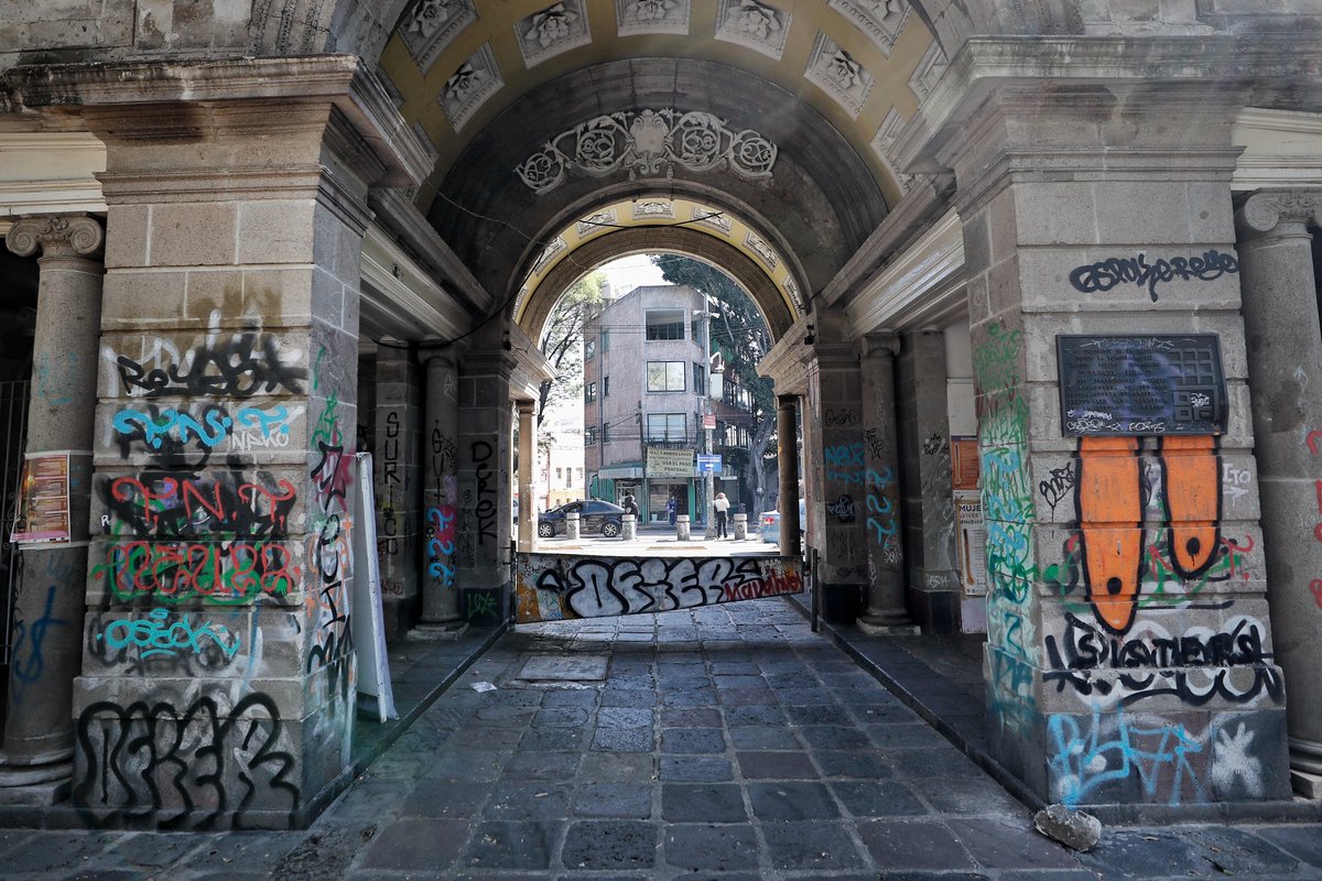 Vecinos exigen acción: detienen a manifestantes por protestar contra el abandono del Parque Lira