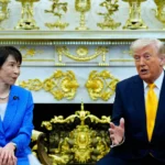 Socavón en Iztapalapa devora camión de refrescos por falla en drenaje